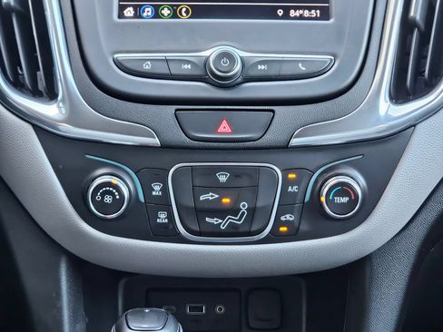 Used 2020 Chevrolet Equinox LS w/ LS Convenience Package FWD image 13