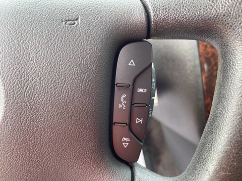 Used 2016 Chevrolet Impala LT image 20