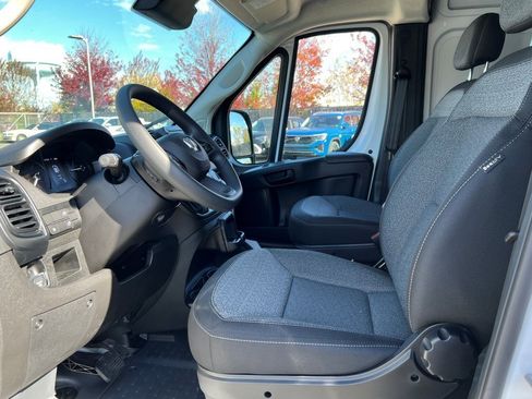 New 2025 RAM ProMaster 2500 w/ Convenience Group image 40