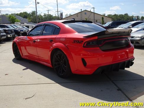 Used 2017 Dodge Charger R/T RWD image 10