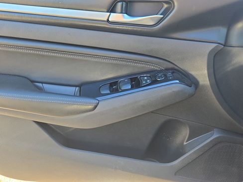 Used 2021 Nissan Altima 2.5 SV image 15