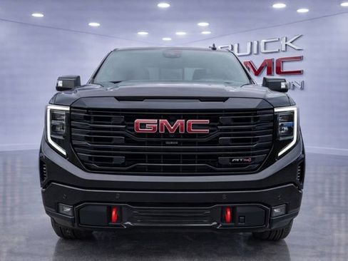 Used 2024 GMC Sierra 1500 AT4 w/ Technology Package image 3