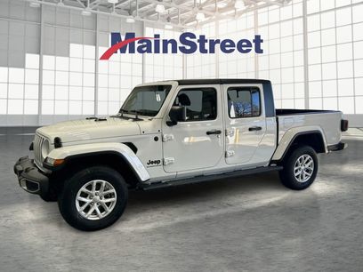 Used 2023 Jeep Gladiator Sport