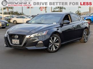 Used 2022 Nissan Altima 2.5 SV image 1