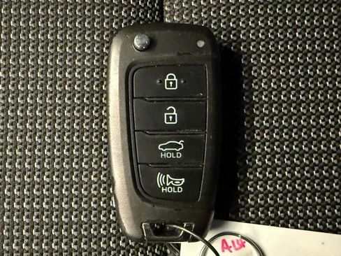 Used 2020 Hyundai Accent SE image 18