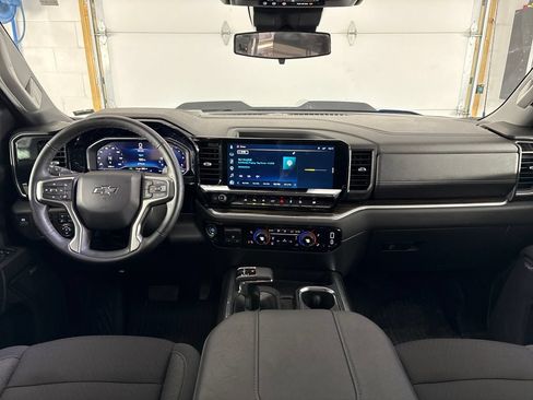 Used 2025 Chevrolet Silverado 1500 LT Trail Boss w/ Convenience Package II AWD/4WD image 25