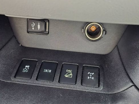 Used 2015 Toyota Highlander XLE AWD/4WD image 36