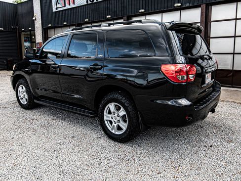 Used 2012 Toyota Sequoia SR5 image 7