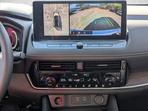 New 2026 Nissan Rogue Platinum image 12