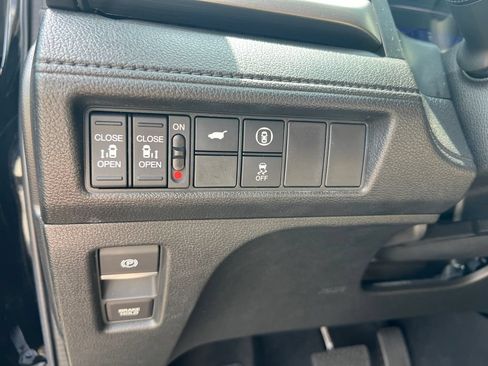 Used 2023 Honda Odyssey EX-L image 29