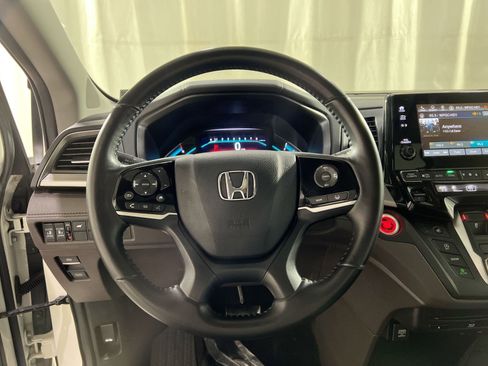 Used 2018 Honda Odyssey Touring image 22