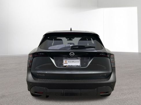 New 2025 Nissan Kicks SV image 32
