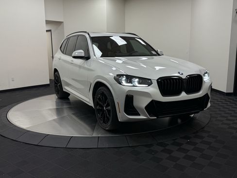 Used 2024 BMW X3 sDrive30i w/ Premium Package RWD image 2