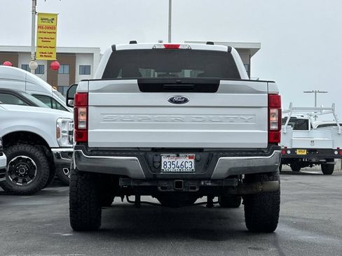 Used 2020 Ford F250 XLT w/ FX4 Off-Road Package AWD/4WD image 4