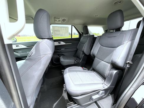 New 2026 Ford Explorer Active AWD/4WD image 14