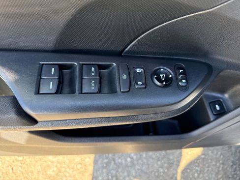 Used 2020 Honda Civic LX image 11