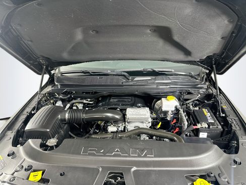 Used 2022 RAM 1500 Big Horn AWD/4WD image 33