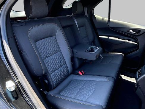 Used 2020 Chevrolet Equinox LT FWD image 27