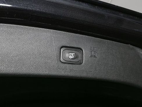 Used 2024 Ford Edge SEL w/ Convenience Package image 12