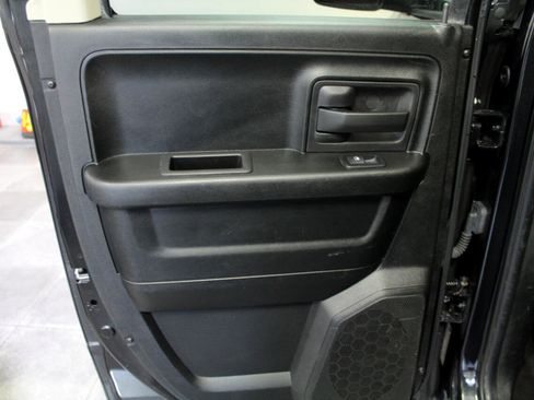 Used 2017 RAM 1500 Express image 19