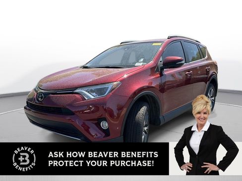 Used 2018 Toyota RAV4 XLE FWD image 1