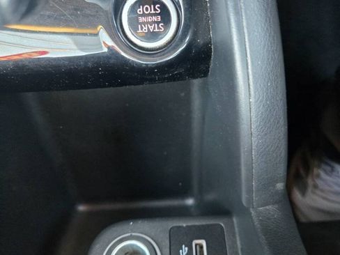 Used 2020 Nissan Kicks S FWD image 41
