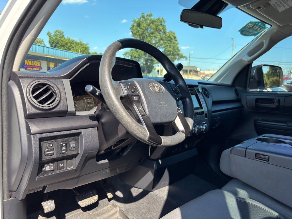 Used 2018 Toyota Tundra SR AWD/4WD image 19
