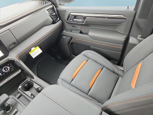 New 2026 GMC Sierra 1500 AT4 w/ AT4 Premium Package image 16