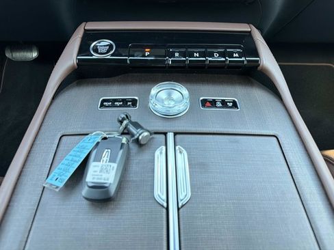 New 2026 Lincoln Navigator Reserve AWD/4WD image 29