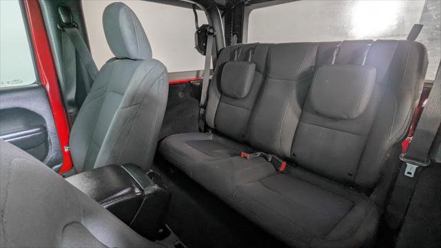 Used 2020 Jeep Wrangler Sport AWD/4WD image 16