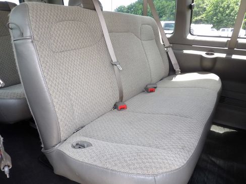 Used 2025 Chevrolet Express 3500 LS RWD image 31