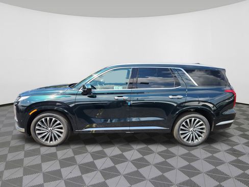 Certified 2025 Hyundai Palisade Calligraphy image 5