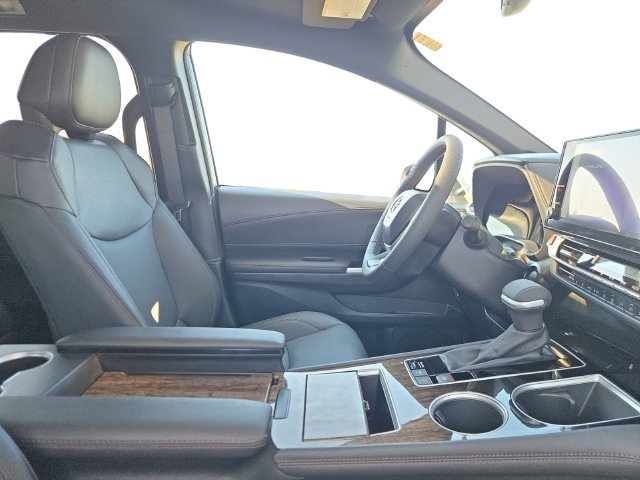 Certified 2026 Toyota Sienna Platinum AWD/4WD image 16