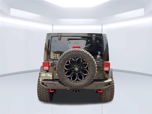 Used 2014 Jeep Wrangler Unlimited Rubicon AWD/4WD image 6