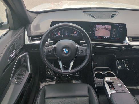 Used 2025 BMW X1 xDrive28i AWD/4WD image 32