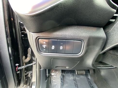 Used 2024 Kia Soul LX w/ Option Group 015 image 18