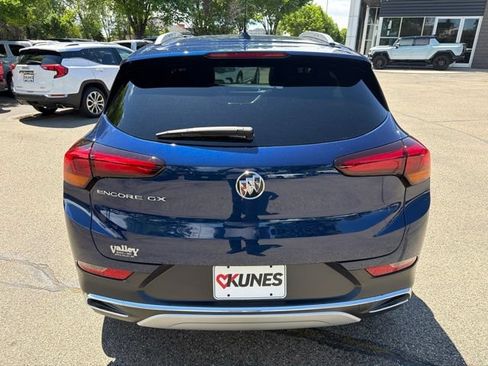 Used 2023 Buick Encore GX Essence w/ Experience Buick Package FWD image 4