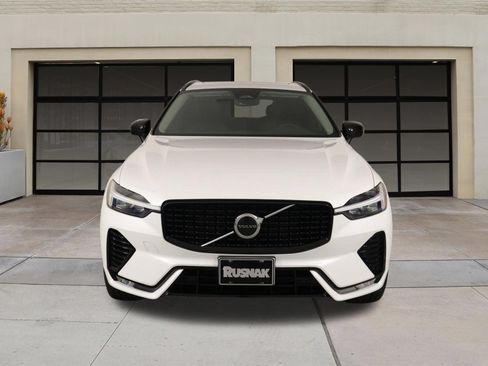 Certified 2024 Volvo XC60 B5 Core AWD/4WD image 6