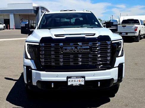 New 2026 GMC Sierra 2500 Denali Ultimate AWD/4WD image 3