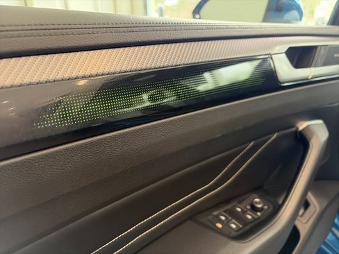 Used 2023 Volkswagen Arteon SEL Premium image 19