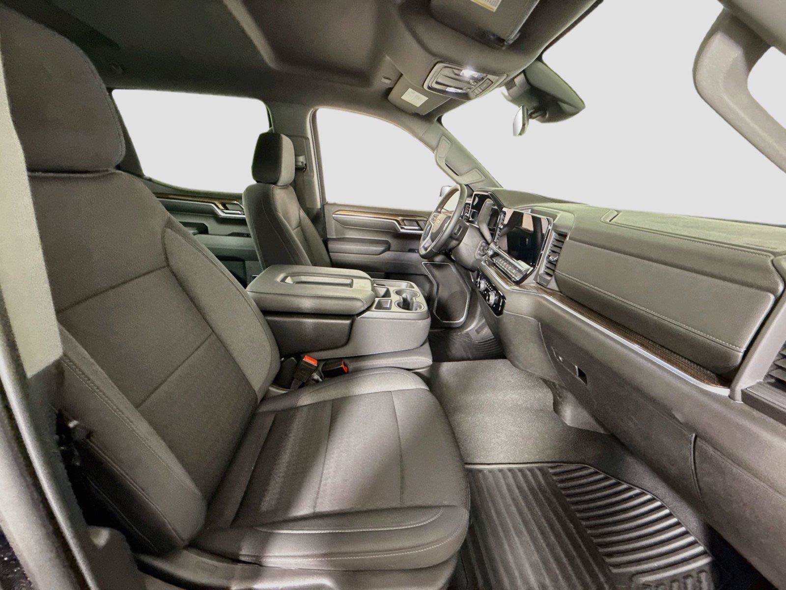 Used 2024 Chevrolet Silverado 1500 LT AWD/4WD image 19