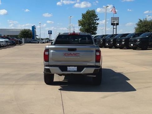 New 2026 GMC Canyon Elevation w/ Convenience Package RWD image 8