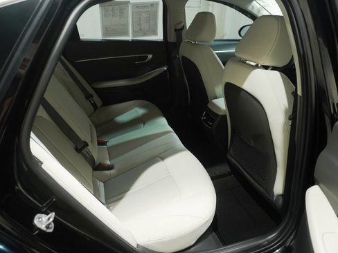 Used 2024 Hyundai Sonata SEL FWD image 13