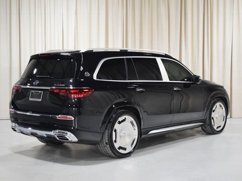 Used 2025 Mercedes-Benz Maybach GLS 600 4MATIC image 10