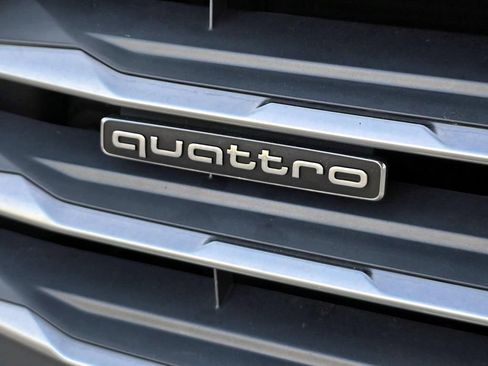 Used 2019 Audi A4 2.0T Premium Plus w/ Premium Plus Package image 3