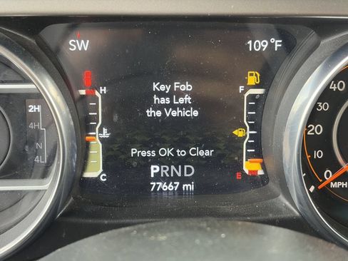 Used 2020 Jeep Wrangler Sport AWD/4WD image 30