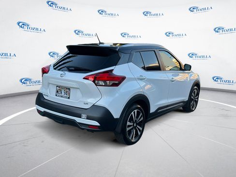 Used 2019 Nissan Kicks SR image 5