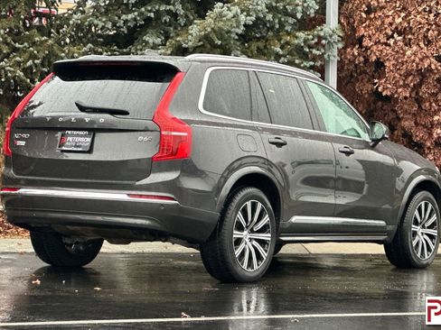 Used 2024 Volvo XC90 B6 Plus image 4