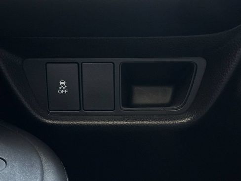 Certified 2026 Honda HR-V LX image 30