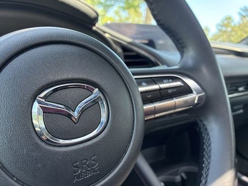Used 2022 MAZDA MAZDA3 s FWD image 28